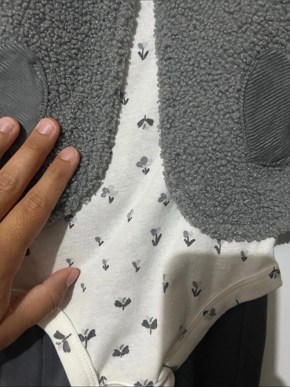 Carter's Gray Sherpa Vest & Printed Bodysuit Legging Set